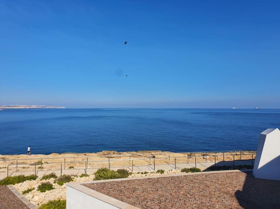 Private Room In A Modern Apartment With Pool And Sea View San Pawl il-Baħar Zewnętrze zdjęcie