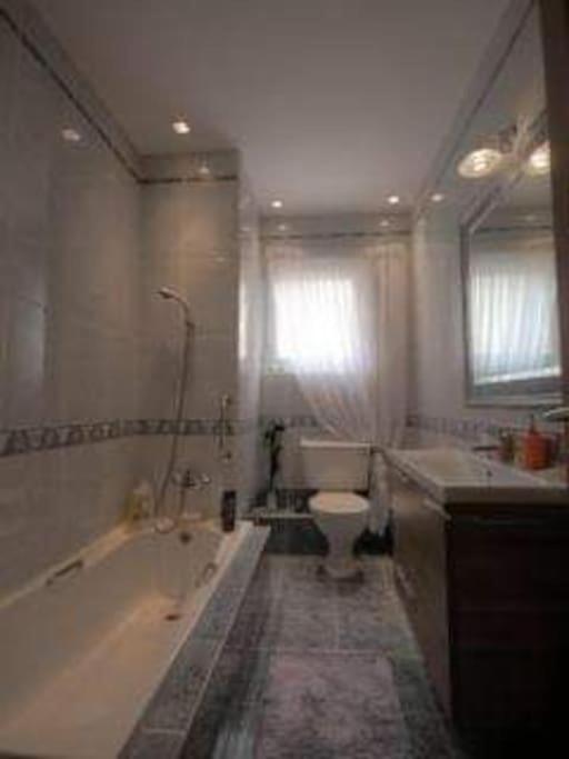 Private Room In A Modern Apartment With Pool And Sea View San Pawl il-Baħar Zewnętrze zdjęcie