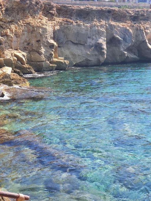 Private Room In A Modern Apartment With Pool And Sea View San Pawl il-Baħar Zewnętrze zdjęcie